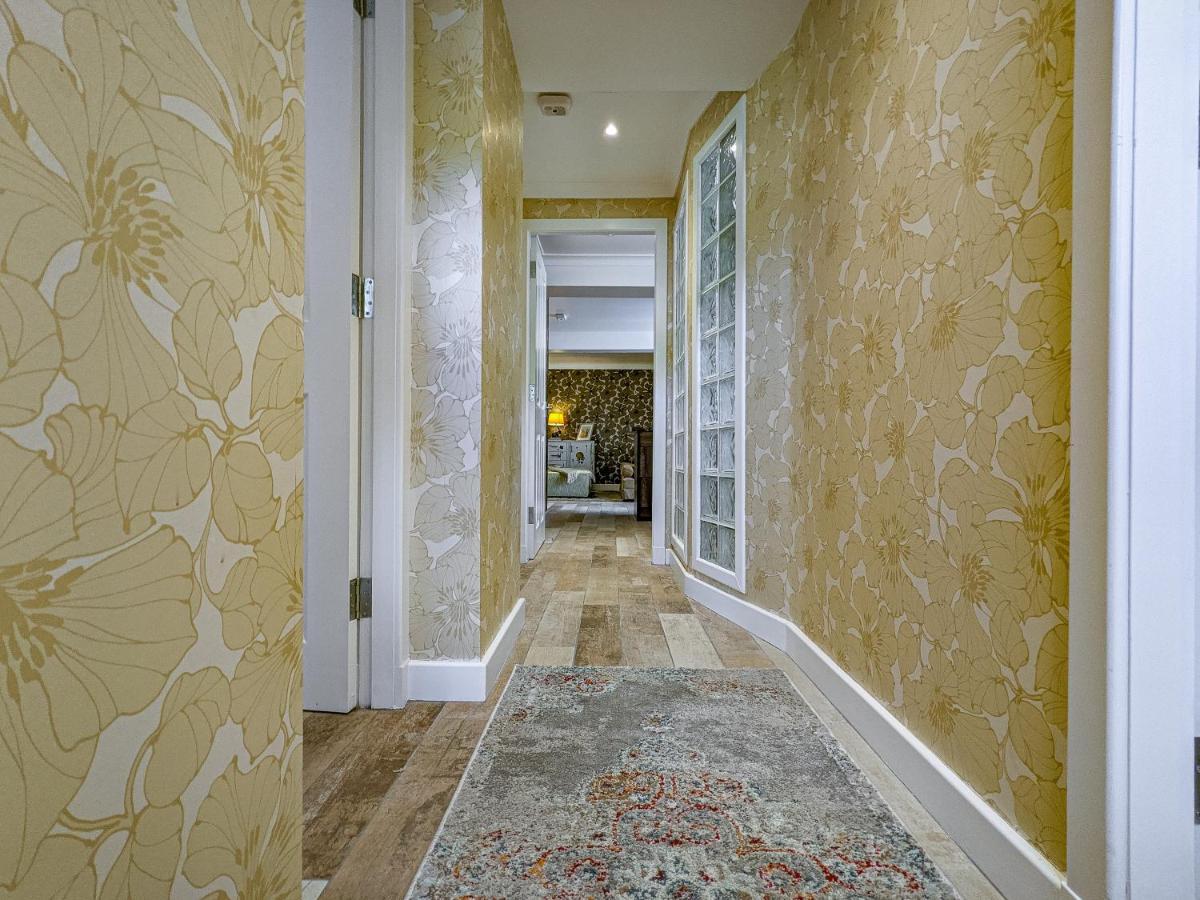Beautiful Listed Flat With Private Garden, Birnam Appartement Buitenkant foto