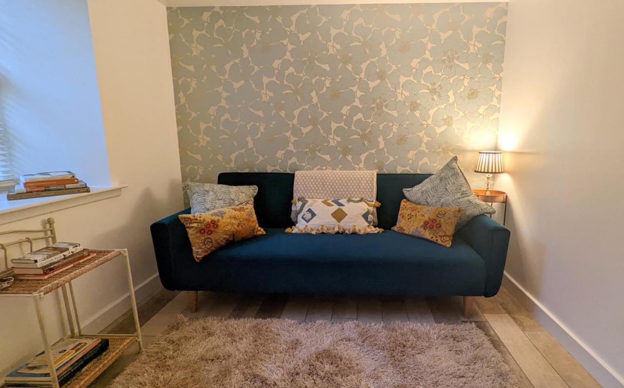Beautiful Listed Flat With Private Garden, Birnam Appartement Buitenkant foto
