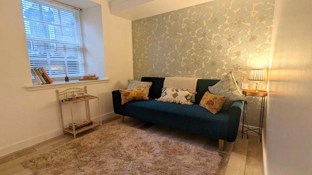 Beautiful Listed Flat With Private Garden, Birnam Appartement Buitenkant foto